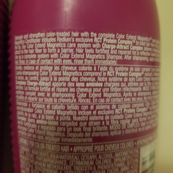 Redken Color Extend Magnetics Shampoo & Conditioner Set - Picture 4 of 6